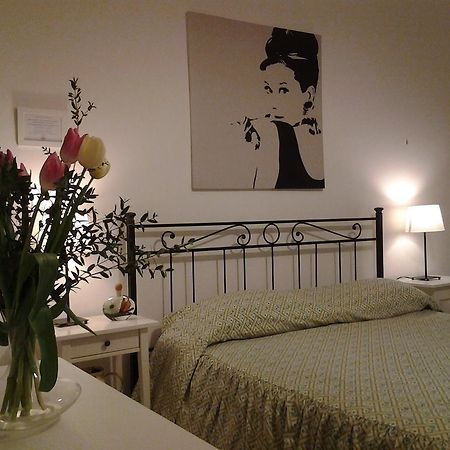 B&B Trastevere In Bed ローマ 部屋 写真